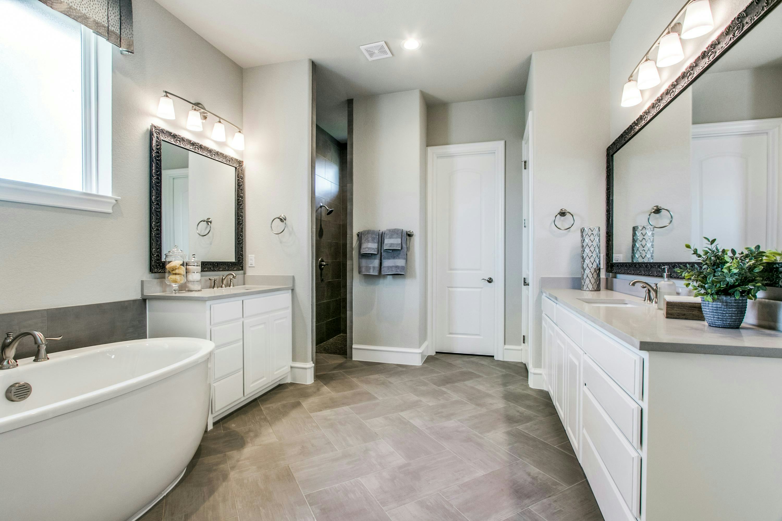 Bathroom of The Highlands of Northlake home in Northlake, TX by Kindred Homes