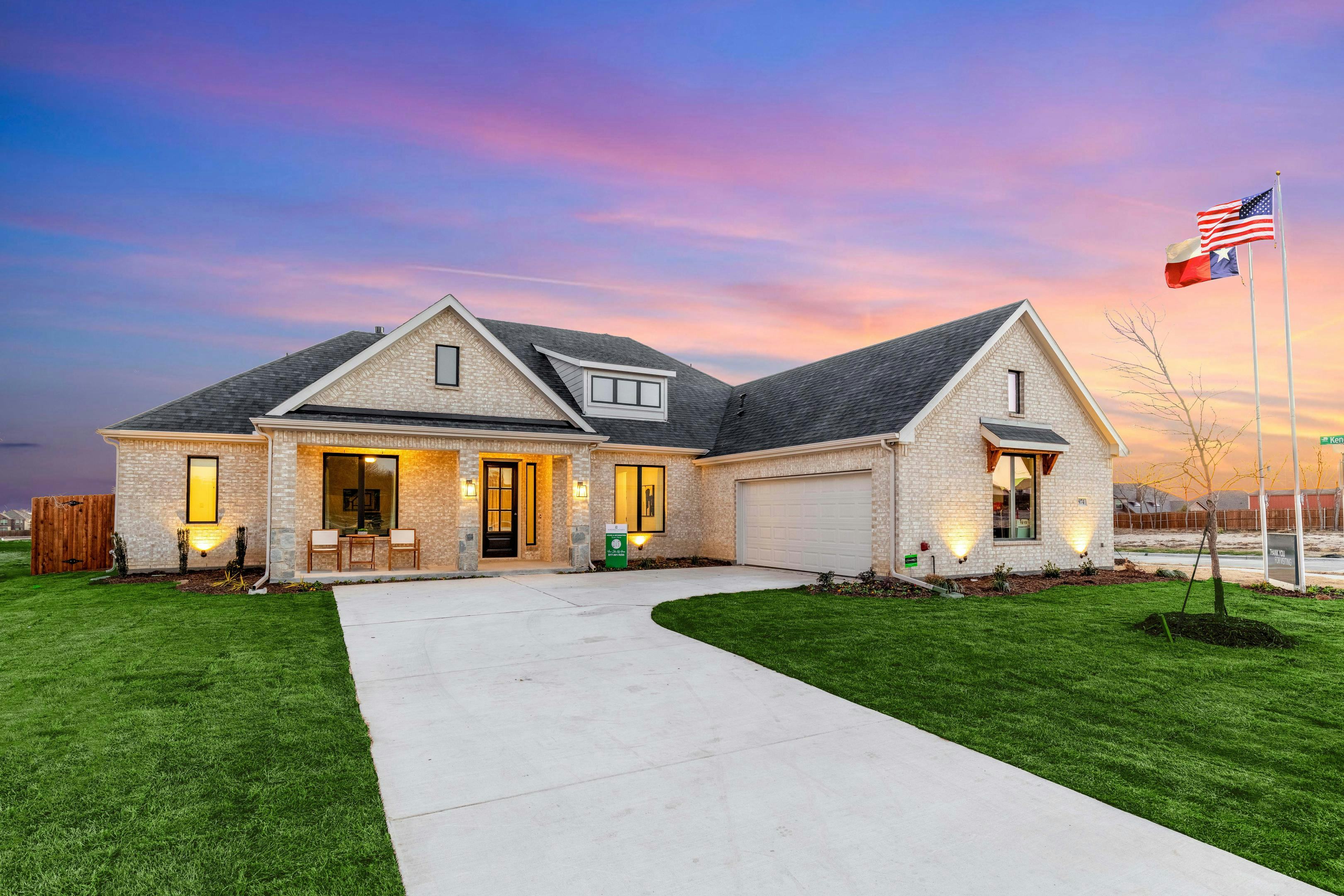 Additional Side view of Kentsdale Farms home in DeSoto, TX by Kindred Homes
