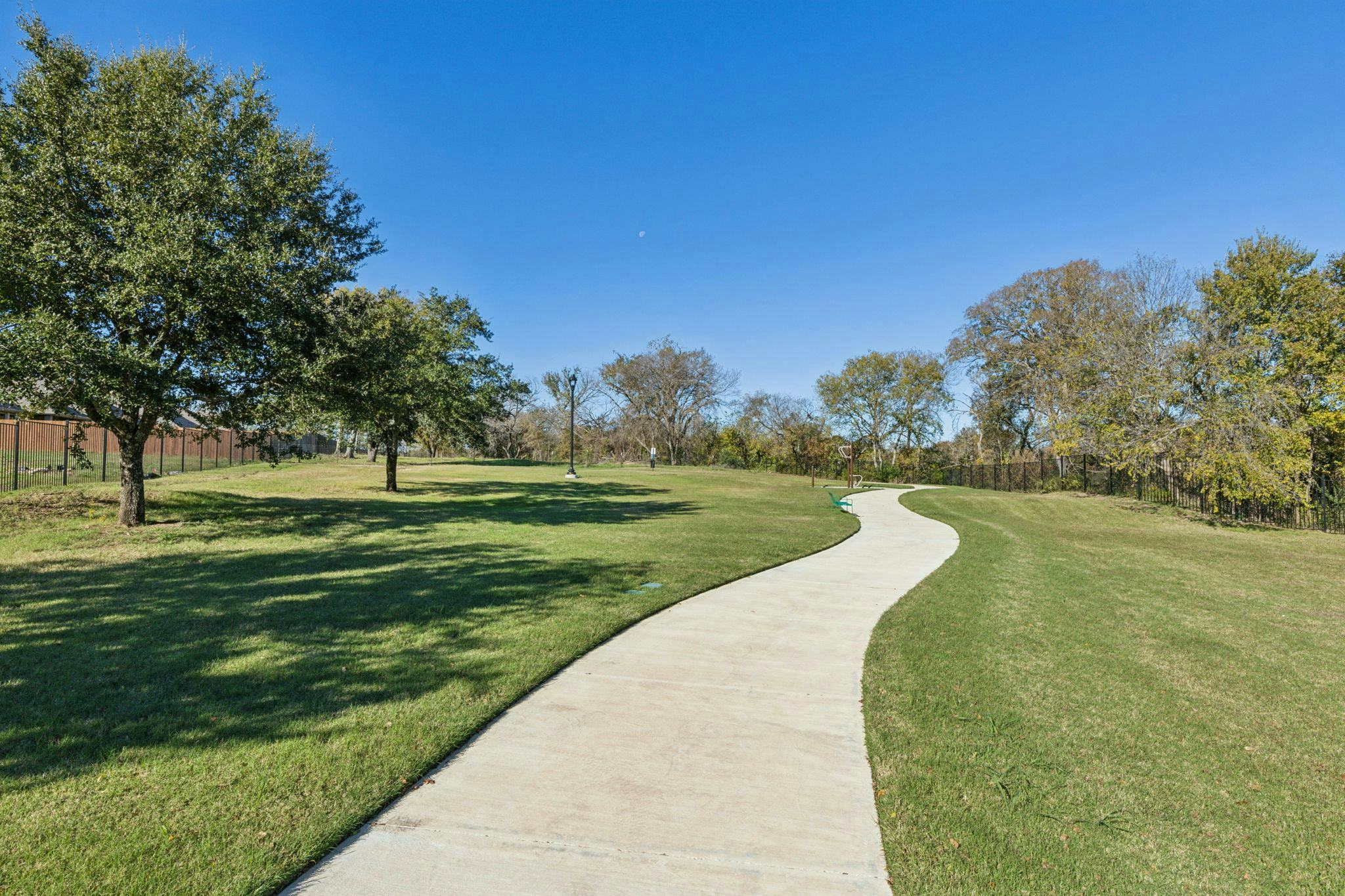 Hampton Park Estates walking path in Glenn Heights, TX by Kindred Homes